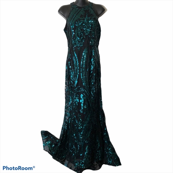 SALE Gorgeous Sequin Gown - Picture 2 of 9